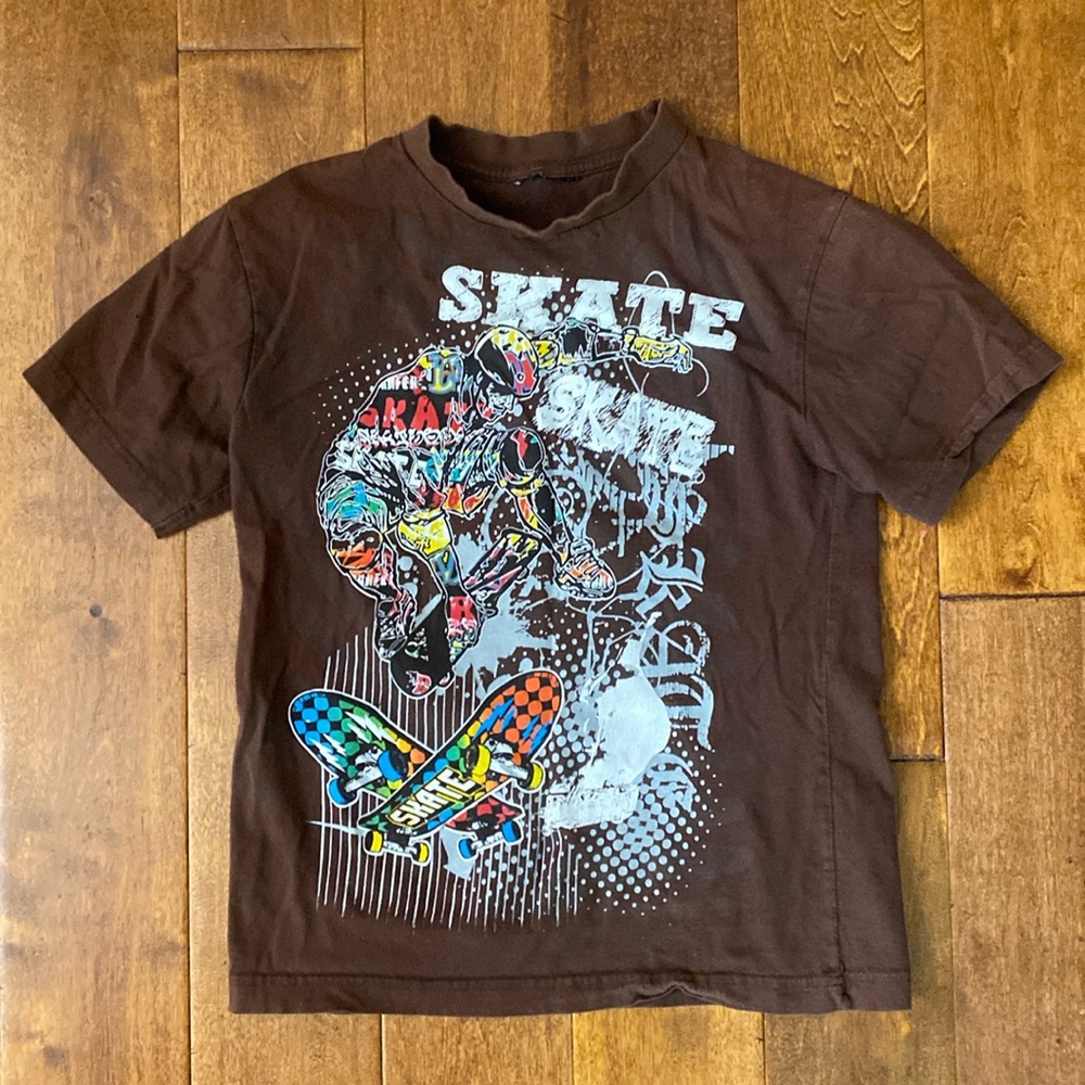 Graphic TSHIRT 🤎 🛹